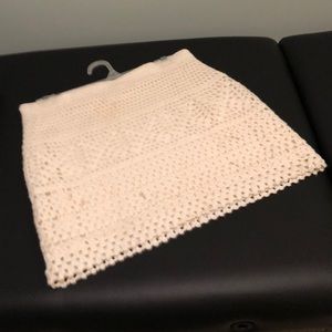 Cream crocheted skirt - size L